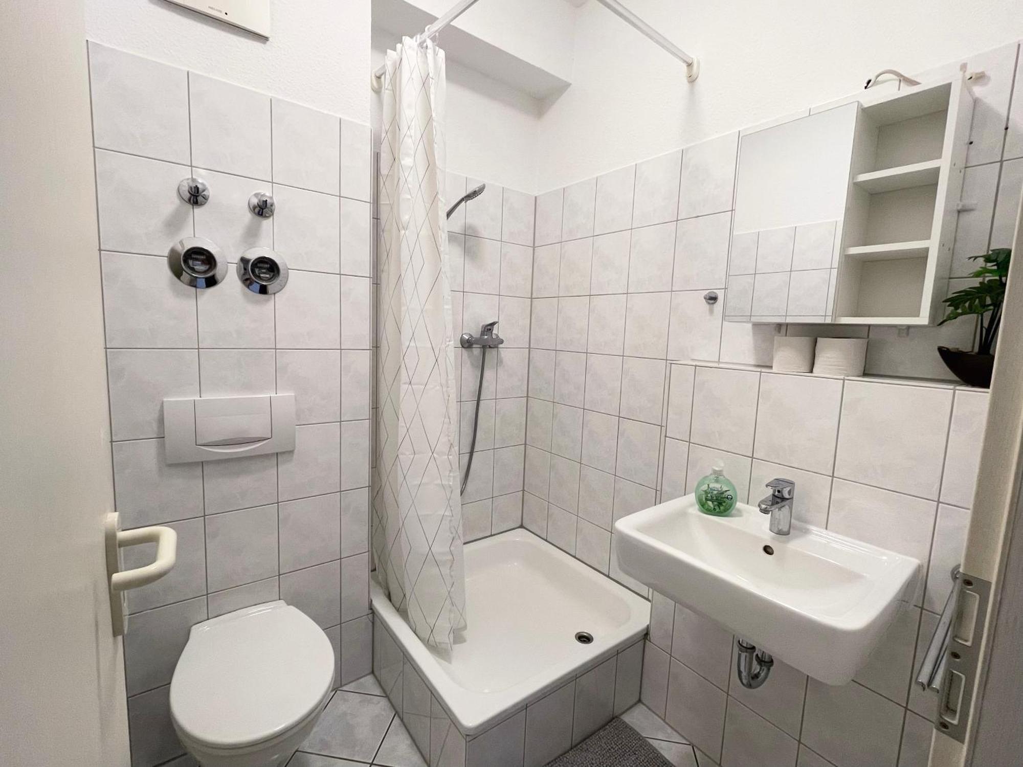 A2 Apartment *